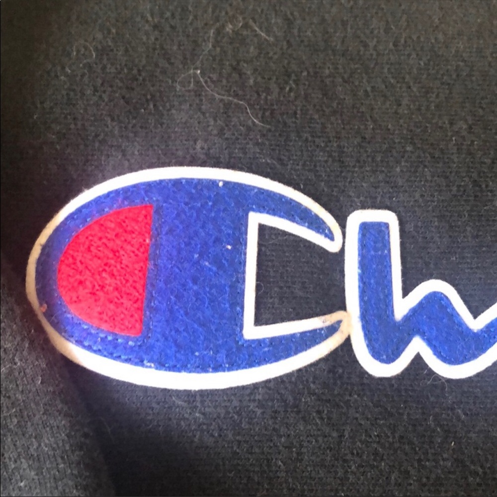Authentic Champion Sweatshirt - Picture 5 of 5